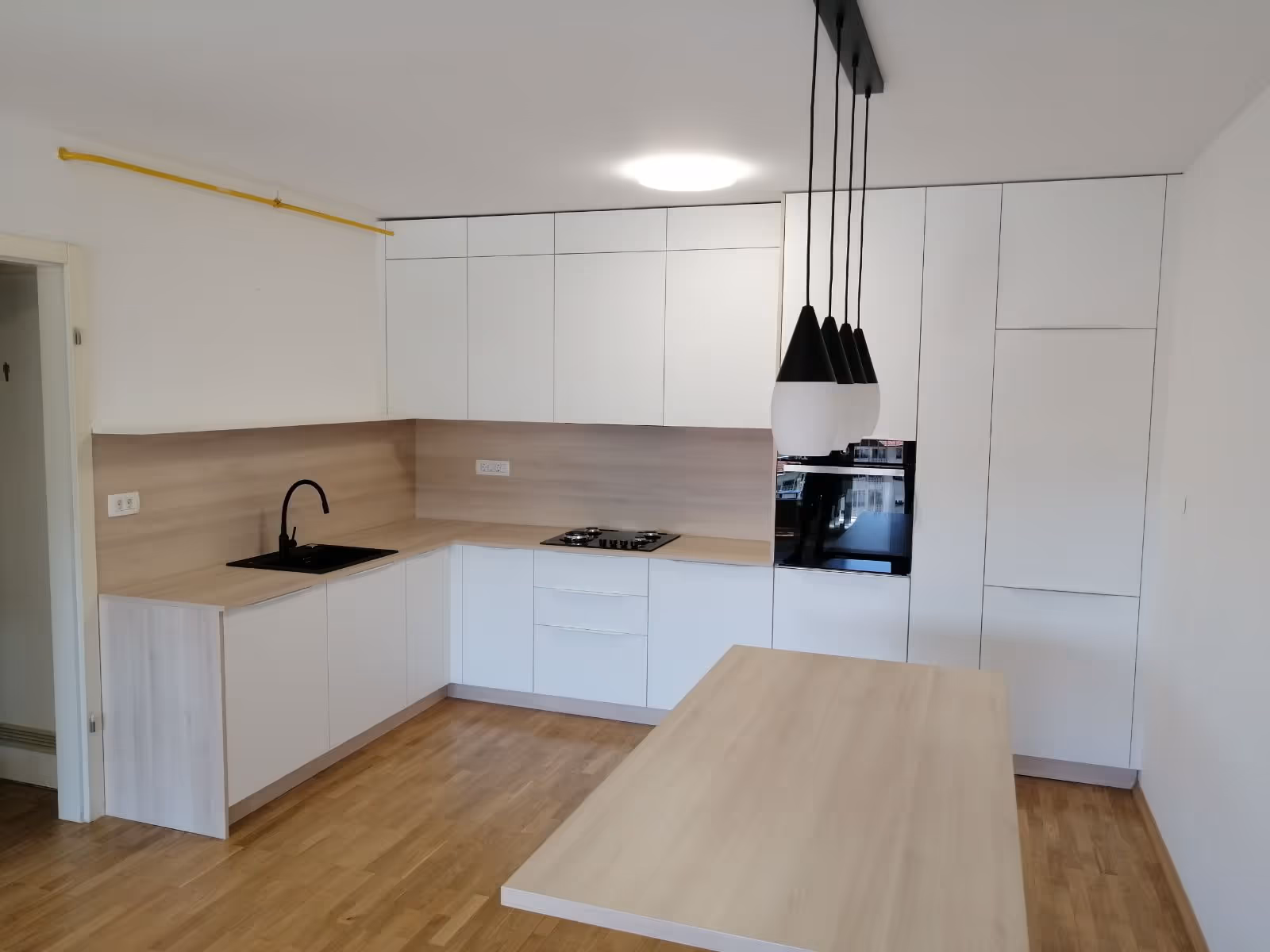 Image from Moderna kuhinja v svetlih tonih album